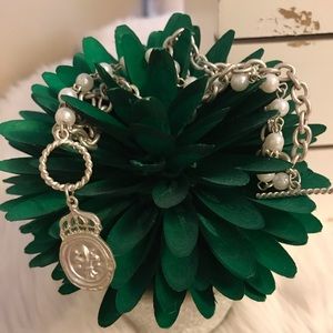 🍥 Fleur de Lis 🍥 Silver and Pearl Bracelet